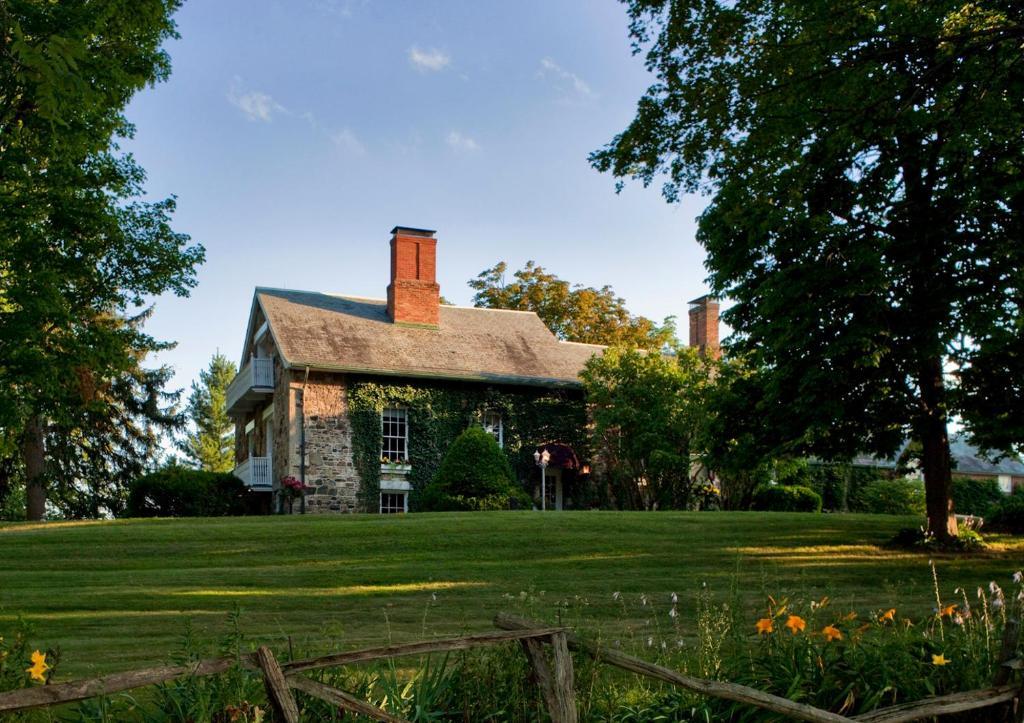 Morgan Samuels Inn Canandaigua Exterior photo